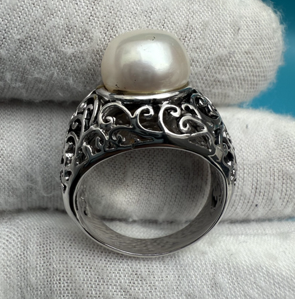 Gorgeous Sterling Silver Ring with Large Cultured Pearl & Intricate Openwork9