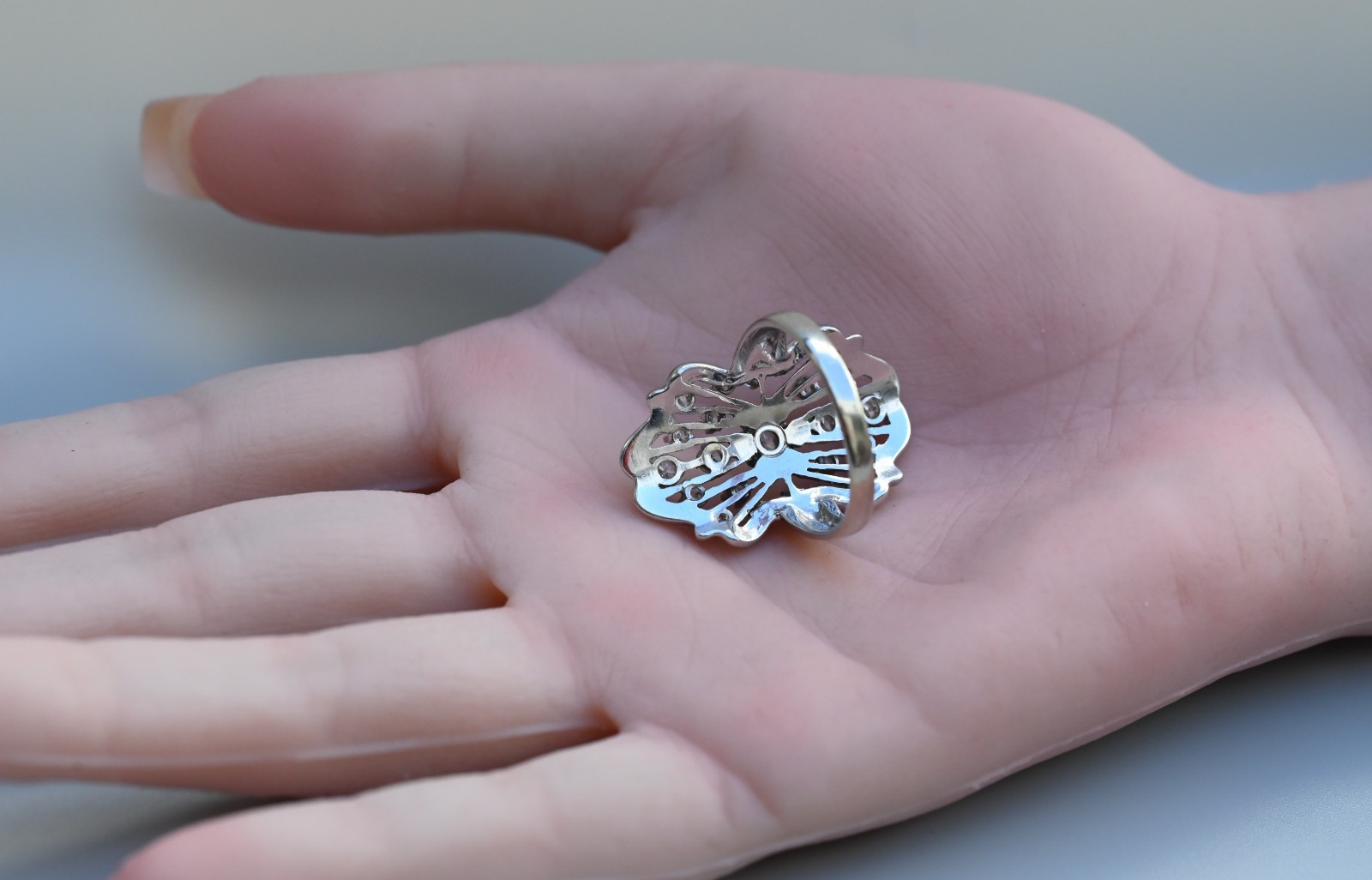 Amazing 14k WG Cocktail Ring in Art Deco Filigree Style with Cluster of Diamonds8