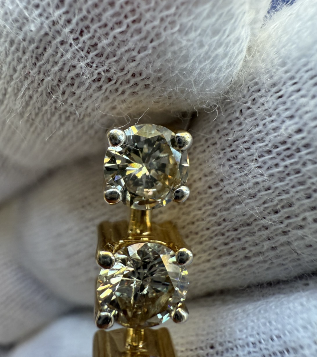 Wonderful Ladder Style 14K Pendant with 3 Graduated Diamonds 1.90 cttw IGI Cert.3