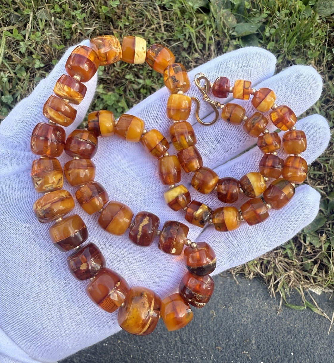 Super Cool Vintage Barrel Shaped Natural Butterscotch Amber Necklace0