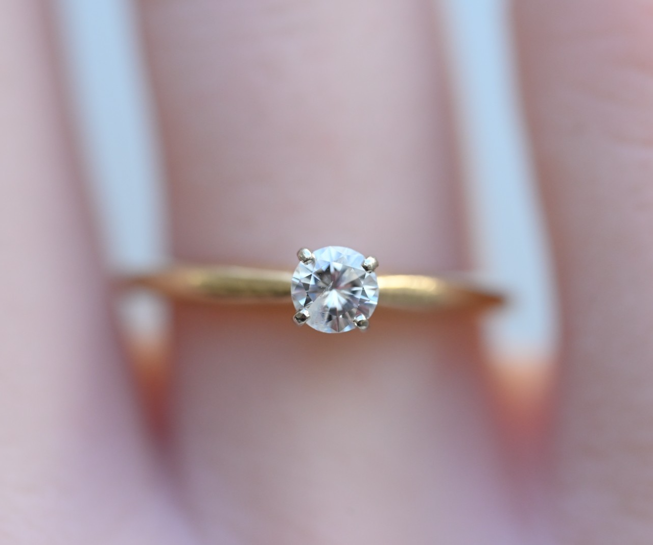 Gorgeous 14K Yellow Gold .25 ct Diamond Solitaire Ring2