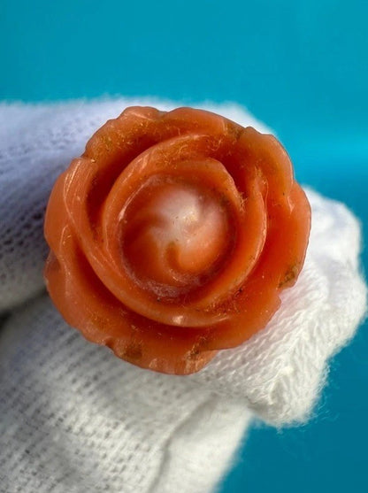 Gorgeous Antique 1900s Natural Carved Floral Motif Coral & 14k Gold Earrings5