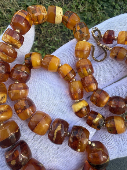 Super Cool Vintage Barrel Shaped Natural Butterscotch Amber Necklace3
