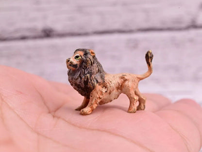 Early 1900s Antique Cold Painted Austrian Vienna Bronze of a Life-Like Lion6