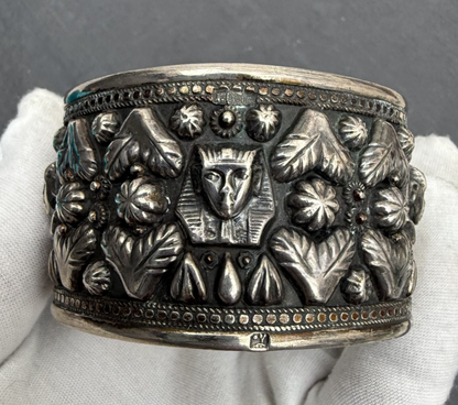 Awesome Vintage Egyptian Revival Tutankhamun 900 Middle East Silver Cuff Bangle2