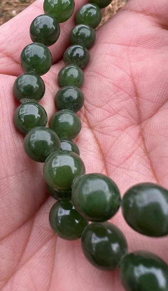 Gorgeous Antique / Vintage Spinach Natural Green Jade Beaded Necklace7