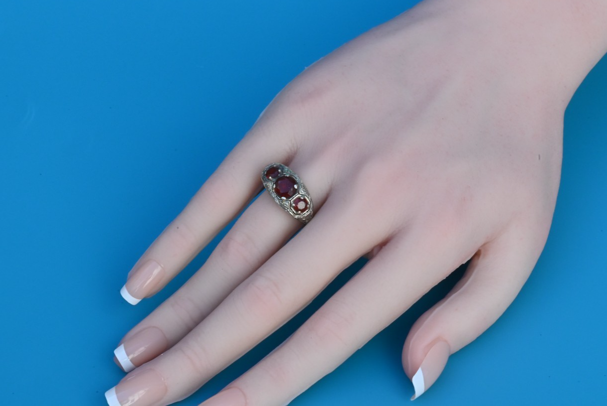 Antique Filigree Art Deco 18K White Gold Ring w/ Deep Red Gemstones6