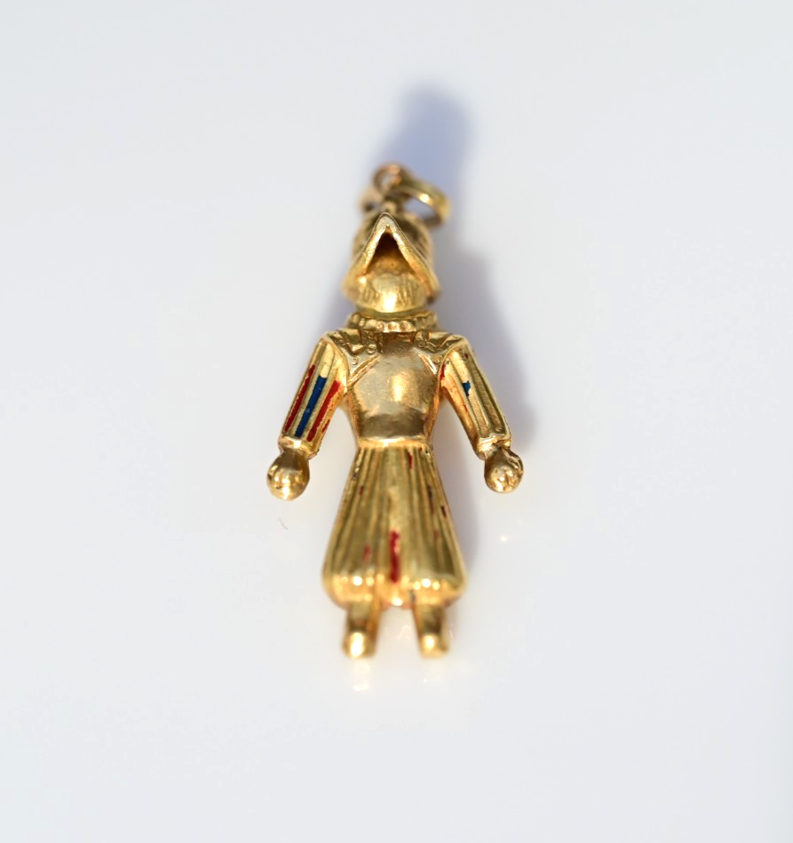 Rare 750 18K Yellow Gold Spanish Conquistador Charm Pendant with Enamel Work3