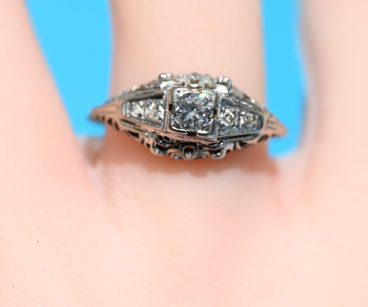 Amazing Antique Art Deco Period 18K White Gold Filigree Ring w Natural Diamond5