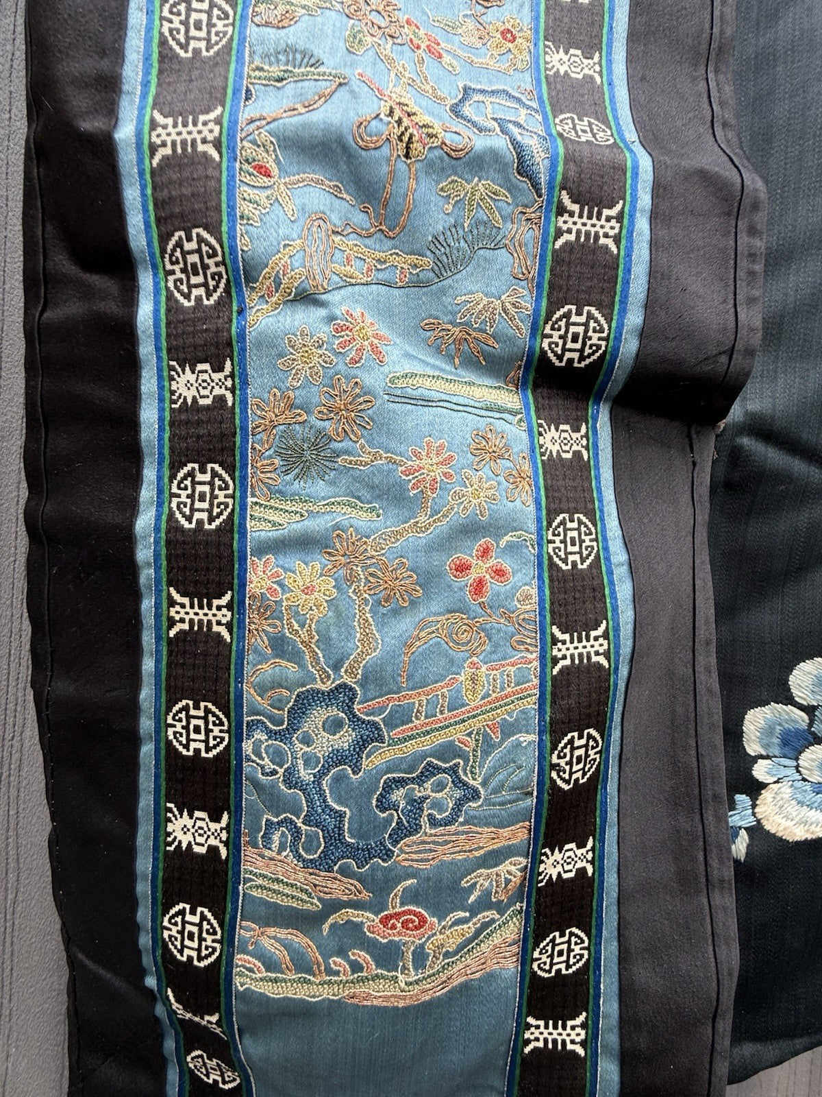 Early Antique Qing Dynasty Chinese Silk Embroidery Robe Butterflies & Flowers9