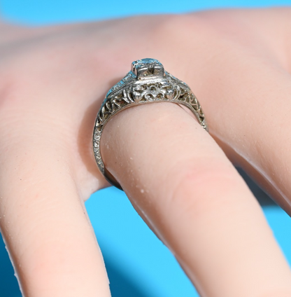 Amazing Antique Art Deco Period 18K White Gold Filigree Ring w Natural Diamond7