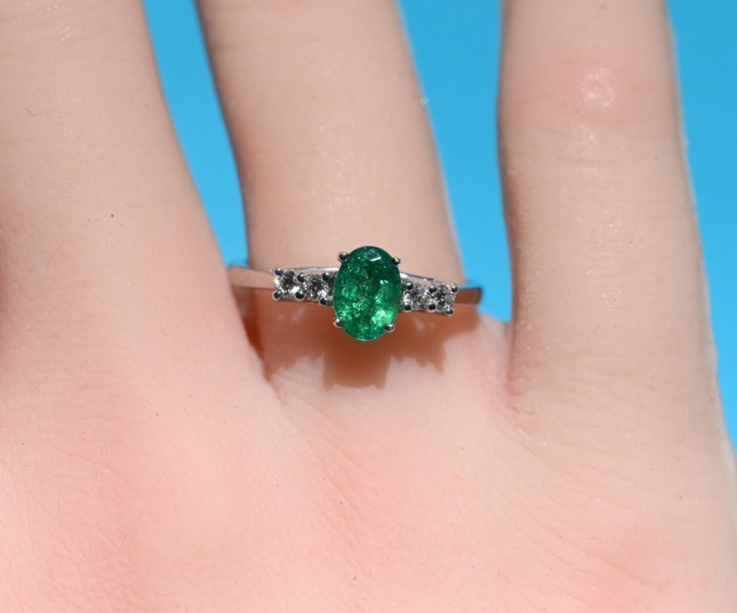 Superb 18K White Gold Ring with Oval Emerald Center Stone and Side Diamonds15
