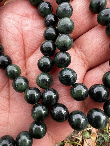 Lovely Antique / Vintage Spinach Green Natural Nephrite Jade Beaded Necklace3