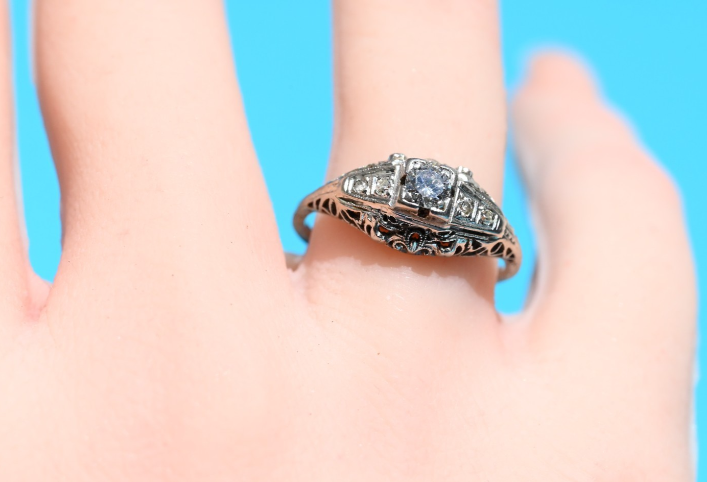 Amazing Antique Art Deco Period 18K White Gold Filigree Ring w Natural Diamond4