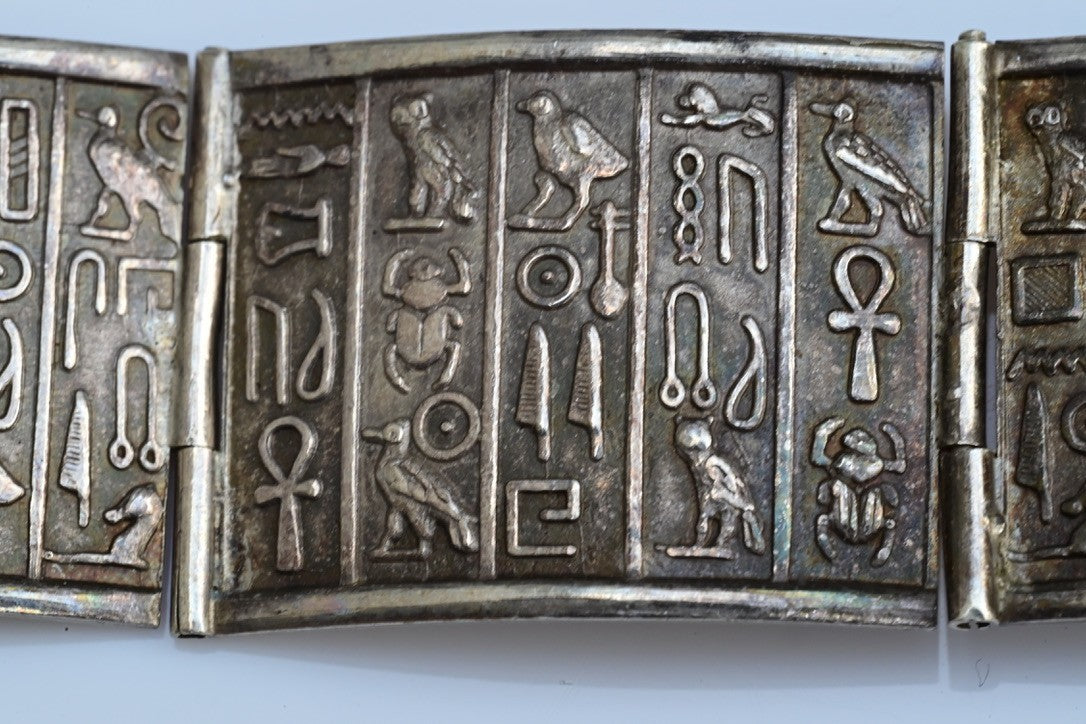 Gorgeous Egyptian Hieroglyphic Ancient style .900/1000 Silver Bracelet 7 1/2"2