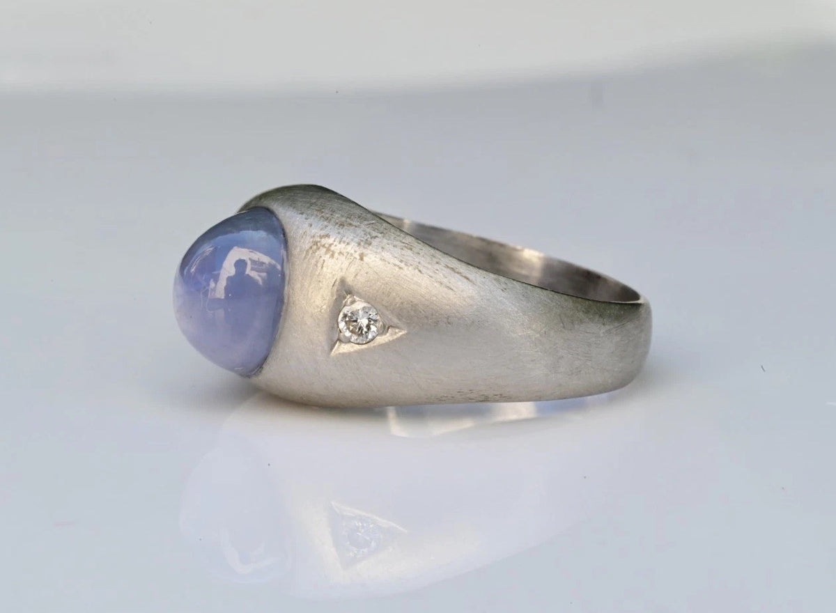 Art Deco 7.5 ct Blue Star Sapphire Cabochon Platinum Ring With Diamond Accents9