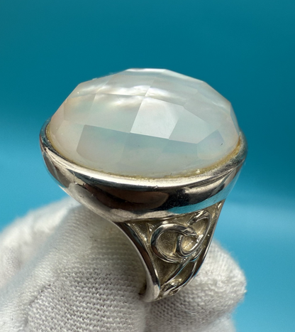 Vintgage Whitney Kelly Sterling Silver Ring with Faceted Mother of Pearl 3