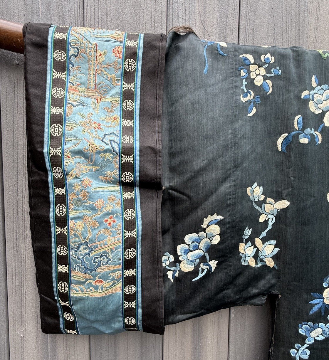 Early Antique Qing Dynasty Chinese Silk Embroidery Robe Butterflies & Flowers11