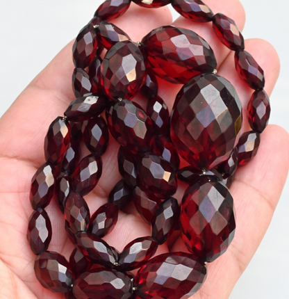 Lovely Antique / Vintage Art Deco Faceted Cherry Bakelite Beaded Necklace0