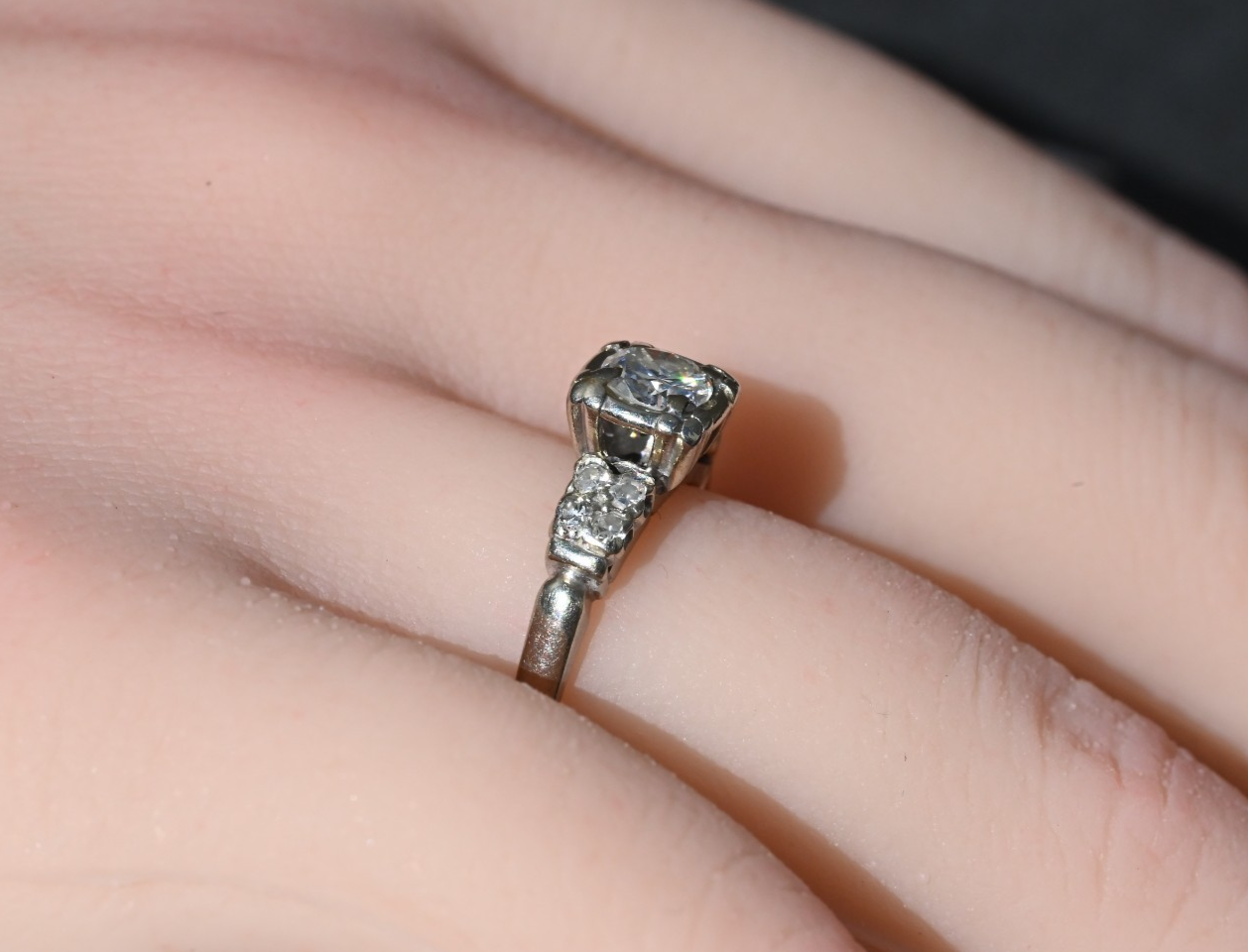 Gorgeous Early Vintage / Antique Natural Diamond Engament Ring set in 14k WG5