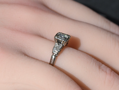Gorgeous Early Vintage / Antique Natural Diamond Engament Ring set in 14k WG5
