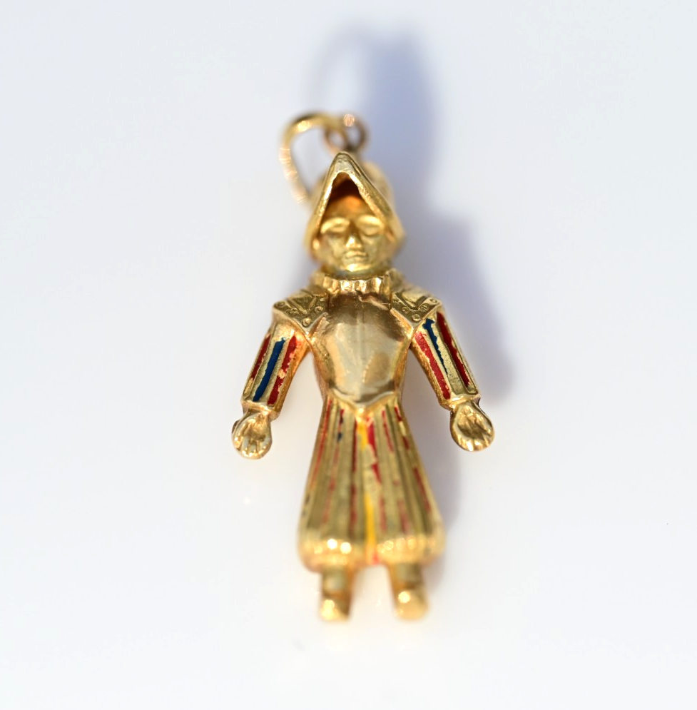 Rare 750 18K Yellow Gold Spanish Conquistador Charm Pendant with Enamel Work2