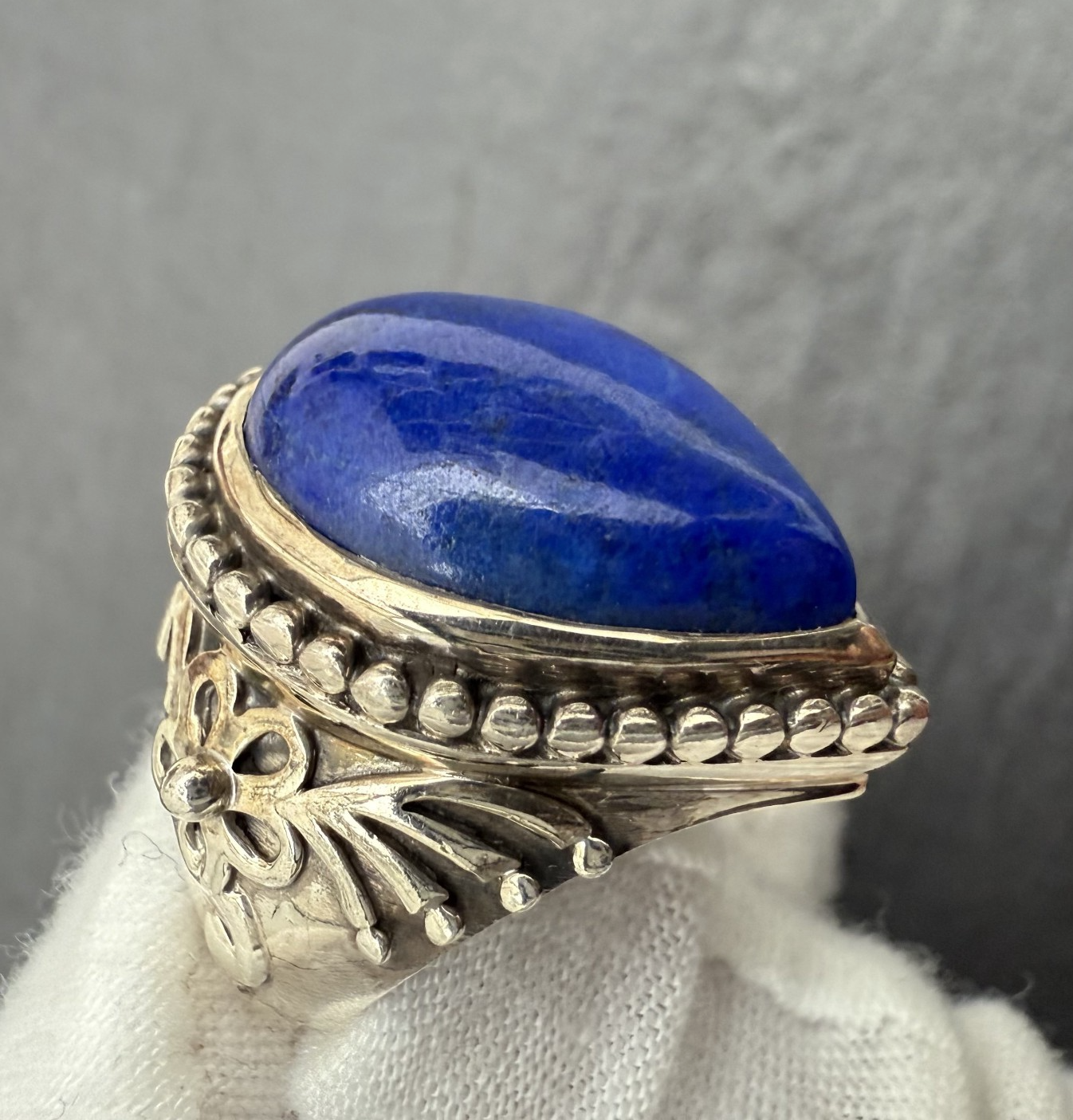 Elegant Lapis Lazuli Ring with Sterling Silver Setting3