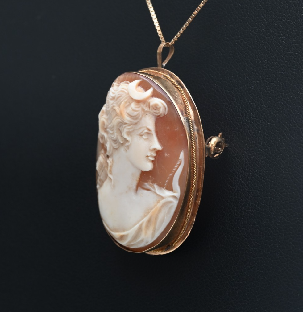 Antique Cameo Hand-Carved Profile of Goddess Diana (Artemis) 18K YG Pendant3