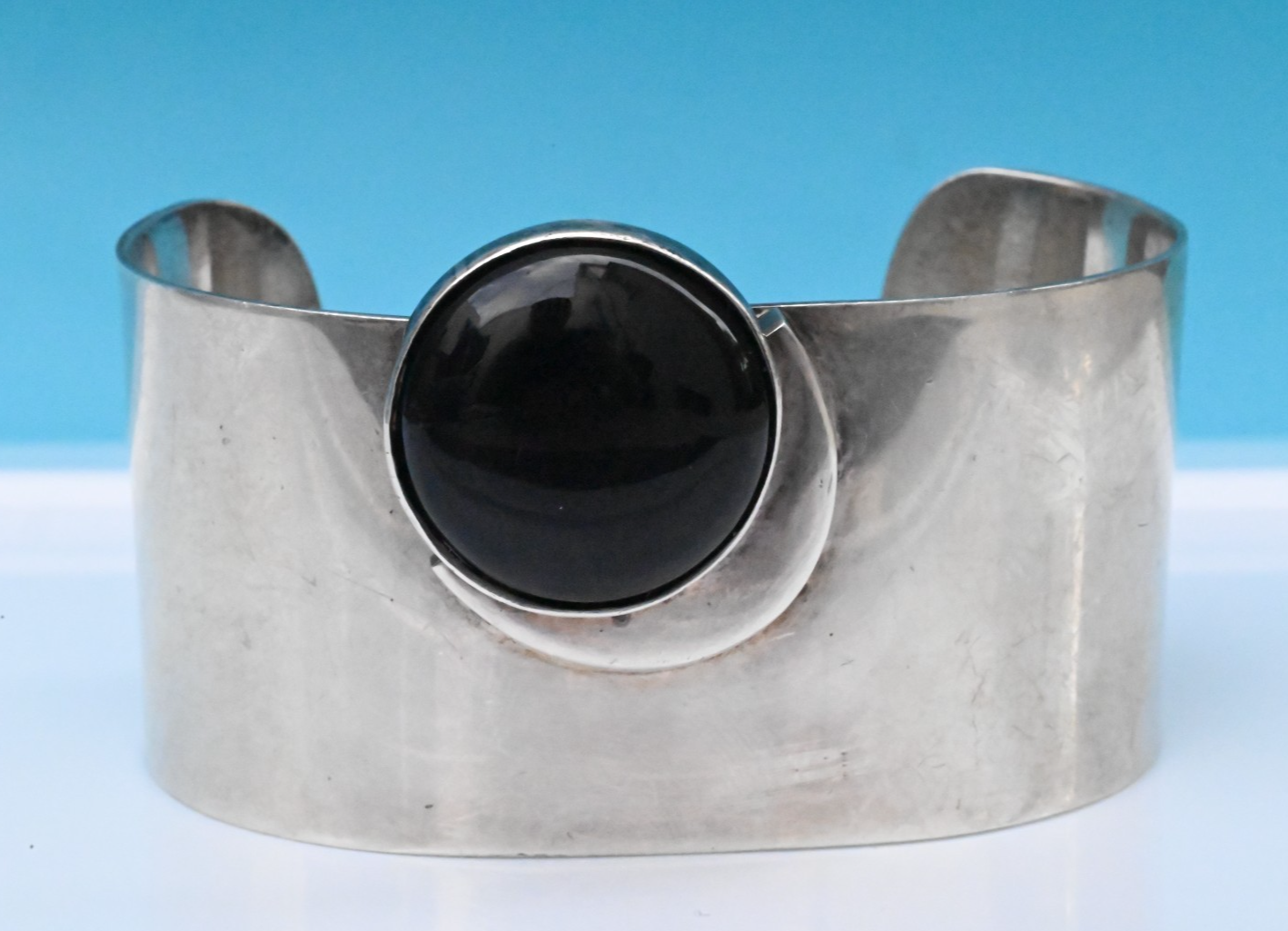 Modernist Curved Crescent & Black Onyx Design Mexico Sterling Silver Bracelet0
