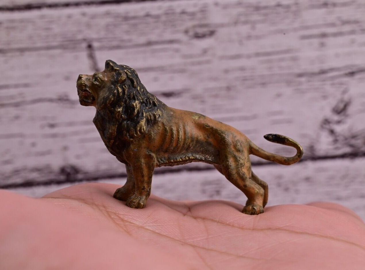 Original 1900s Detailed Antique Austrian Vienna Cold Painted Bronze of Lion2