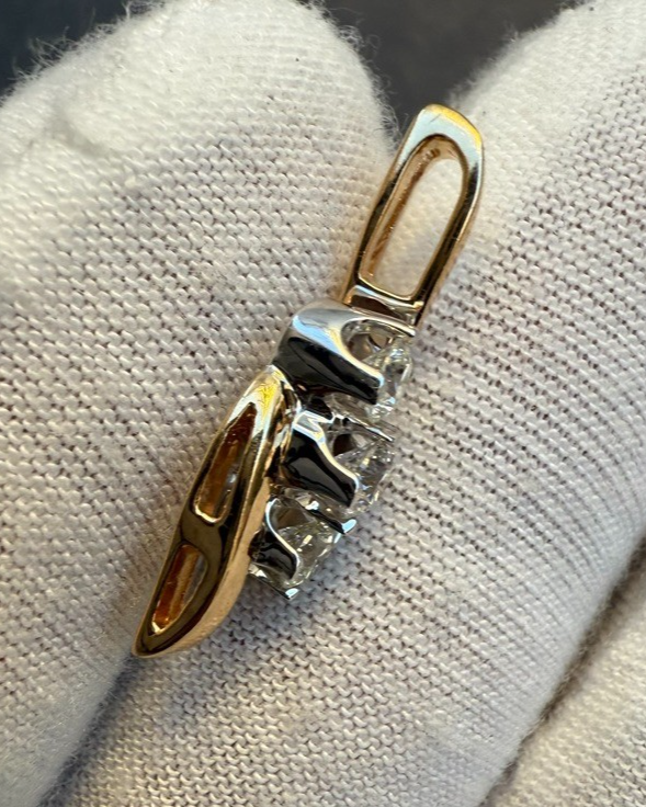 Beautiful 3 Natural Diamond Bypass Pendant In 14k Yellow Gold4