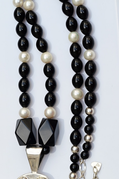 Vintage Jay King Desert Rose Trading (DTR) Black Onyx & Pearl Sterling Necklace2