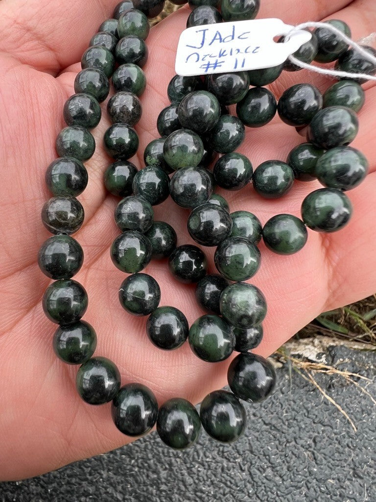 Elegant Green Antique / Vintage Spinach Natural Nephrite Jade Beaded Necklace7