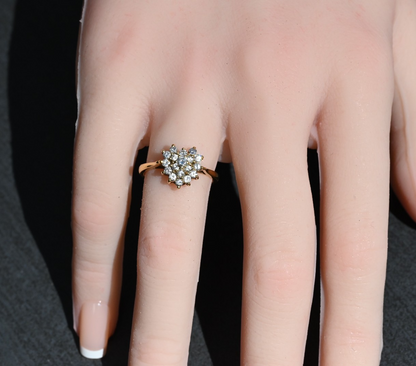 Stunning 18K Yellow Gold Natural Diamond Cluster Ring in Heart Shape Design7