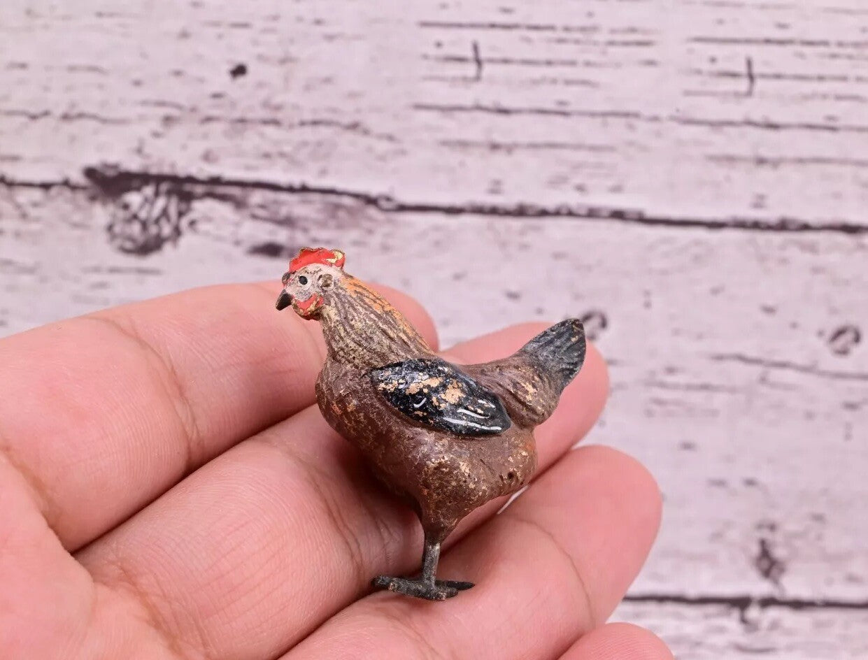 Wonderful Antique Austrian Vienna Cold Painted Bronze Figure of Brown Hen18
