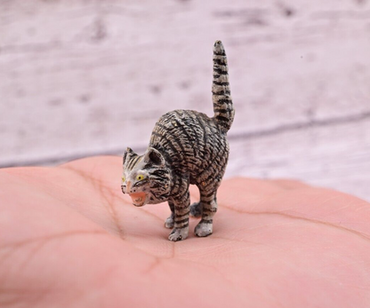 Lovely Antique Austrian Vienna Cold Painted Bronze Figure of Scared Cat7