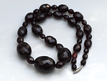 Large Antique / Vintage Art Deco Faceted Beaded Cherry Bakelite Necklace0