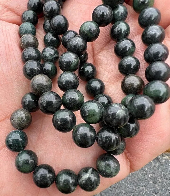 Leaf Green Antique / Vintage Spinach Natural Nephrite Jade Beaded Necklace9