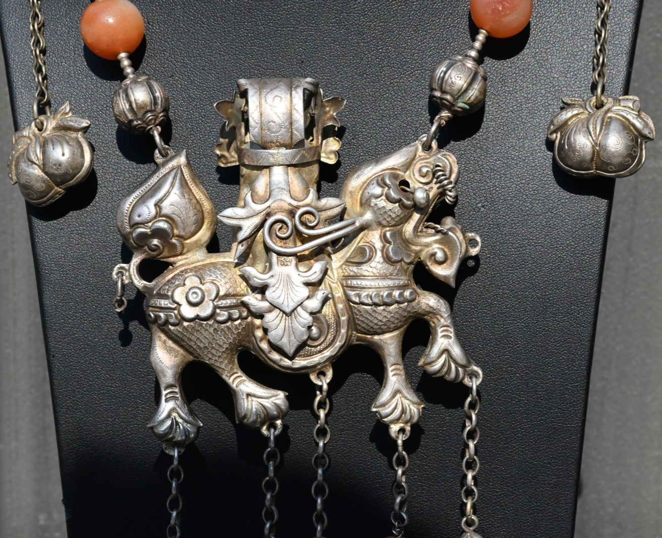 Early Antique Chinese Silver Necklace with Chillin Dragon, Flowers & Carnelian6