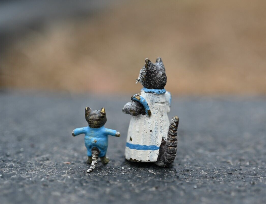Cold Painted Vienna Bronze Beatrix Potter Figure, Tabitha Twitchett & Tom Kitten2
