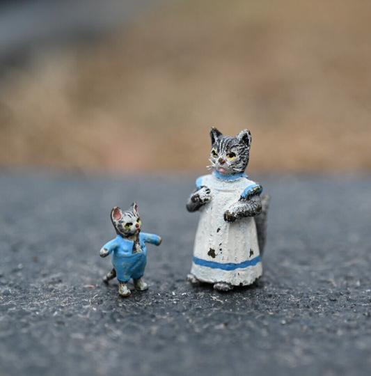 Cold Painted Vienna Bronze Beatrix Potter Figure, Tabitha Twitchett & Tom Kitten0