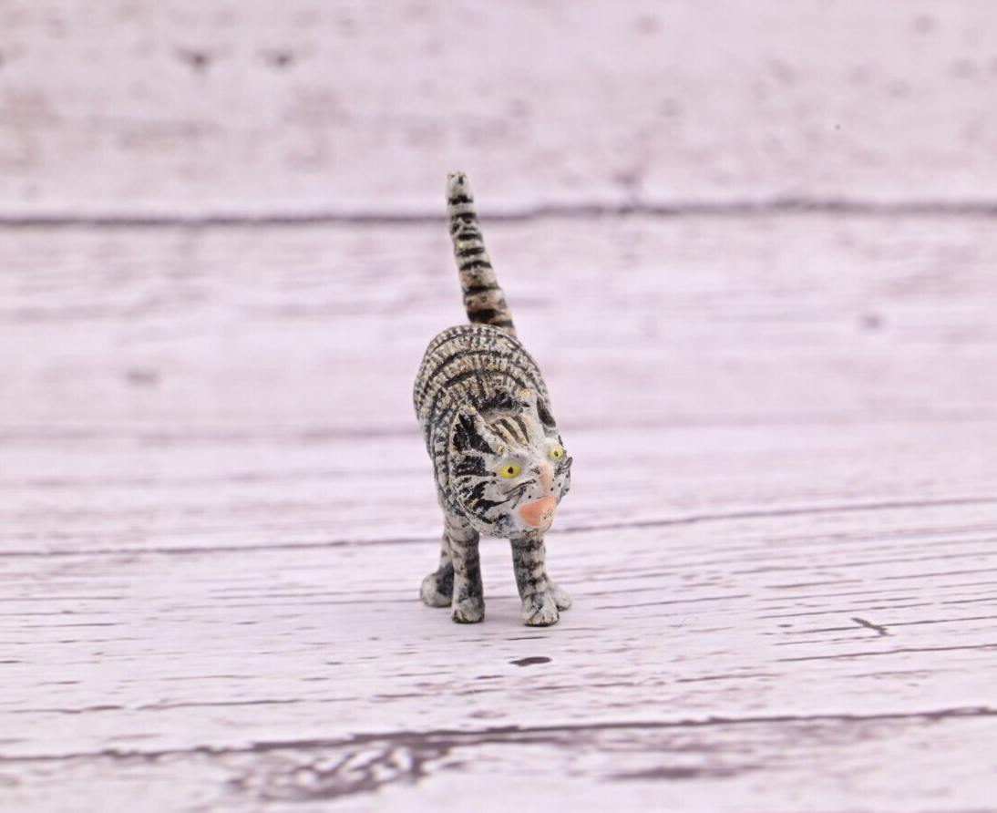Lovely Antique Austrian Vienna Cold Painted Bronze Figure of Scared Cat5