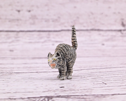 Lovely Antique Austrian Vienna Cold Painted Bronze Figure of Scared Cat0