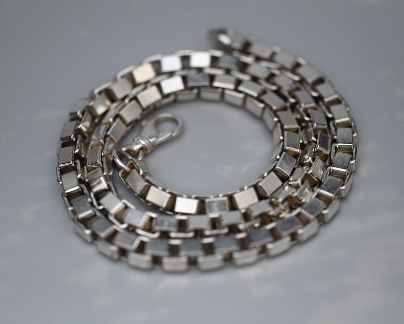 Heavy Unisex Italian Sterling Silver 22" L  7 mm Box / Rolo Link Chain Necklace7