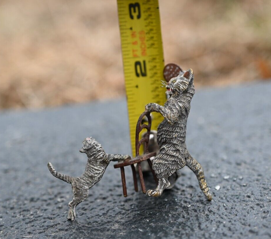 Amusing Antique Cold Painted Austrian Vienna Bronze Figure of Kitten in Trouble0