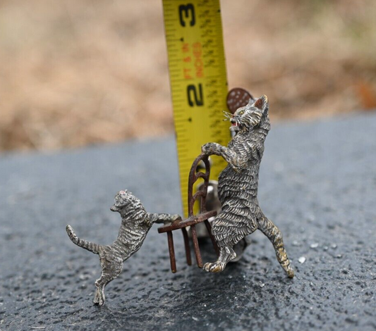 Amusing Antique Cold Painted Austrian Vienna Bronze Figure of Kitten in Trouble0