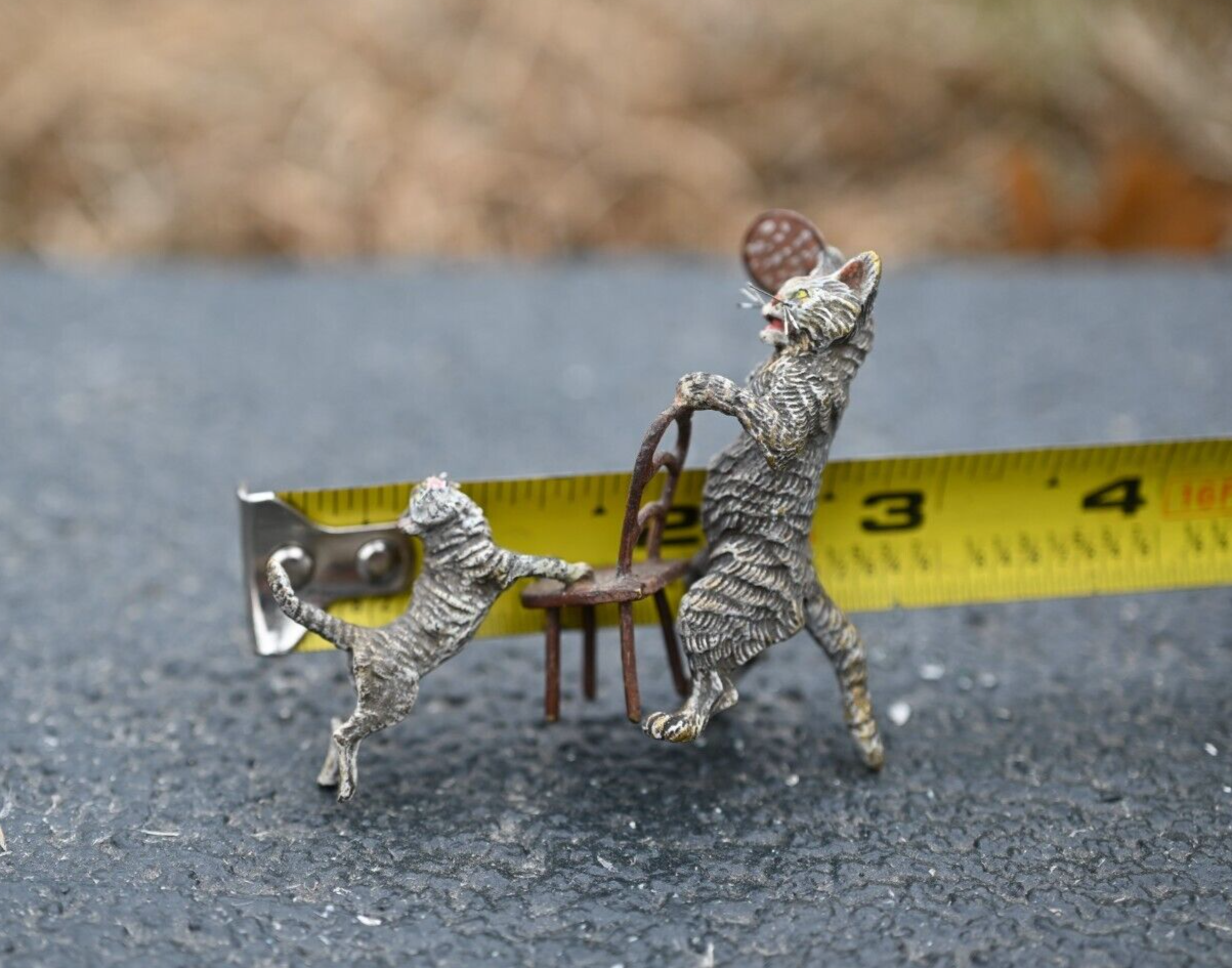 Amusing Antique Cold Painted Austrian Vienna Bronze Figure of Kitten in Trouble8