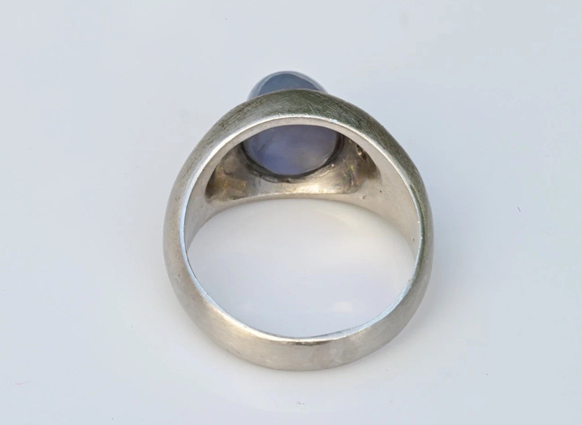 Art Deco 7.5 ct Blue Star Sapphire Cabochon Platinum Ring With Diamond Accents10