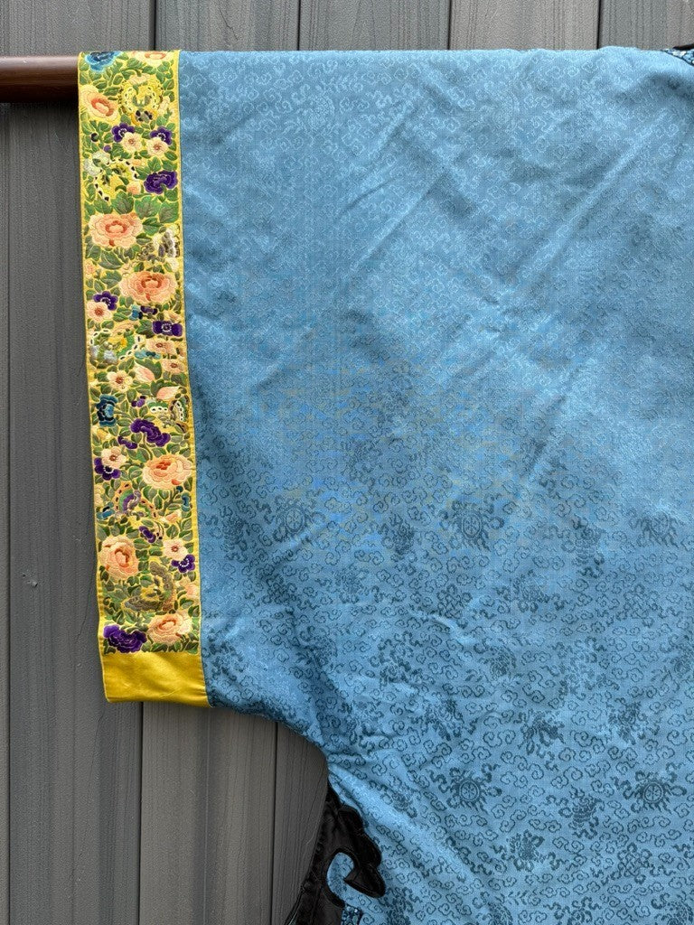 Antique Qing Dynasty Chinese Silk Embroidery Robe In Blue With Yellow Sleeve End7