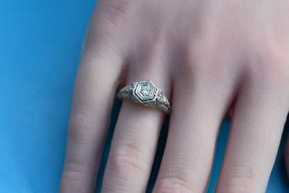 Amazing Antique Art Deco 1900s Diamonds & 18k White Gold Heart Design Ring 4